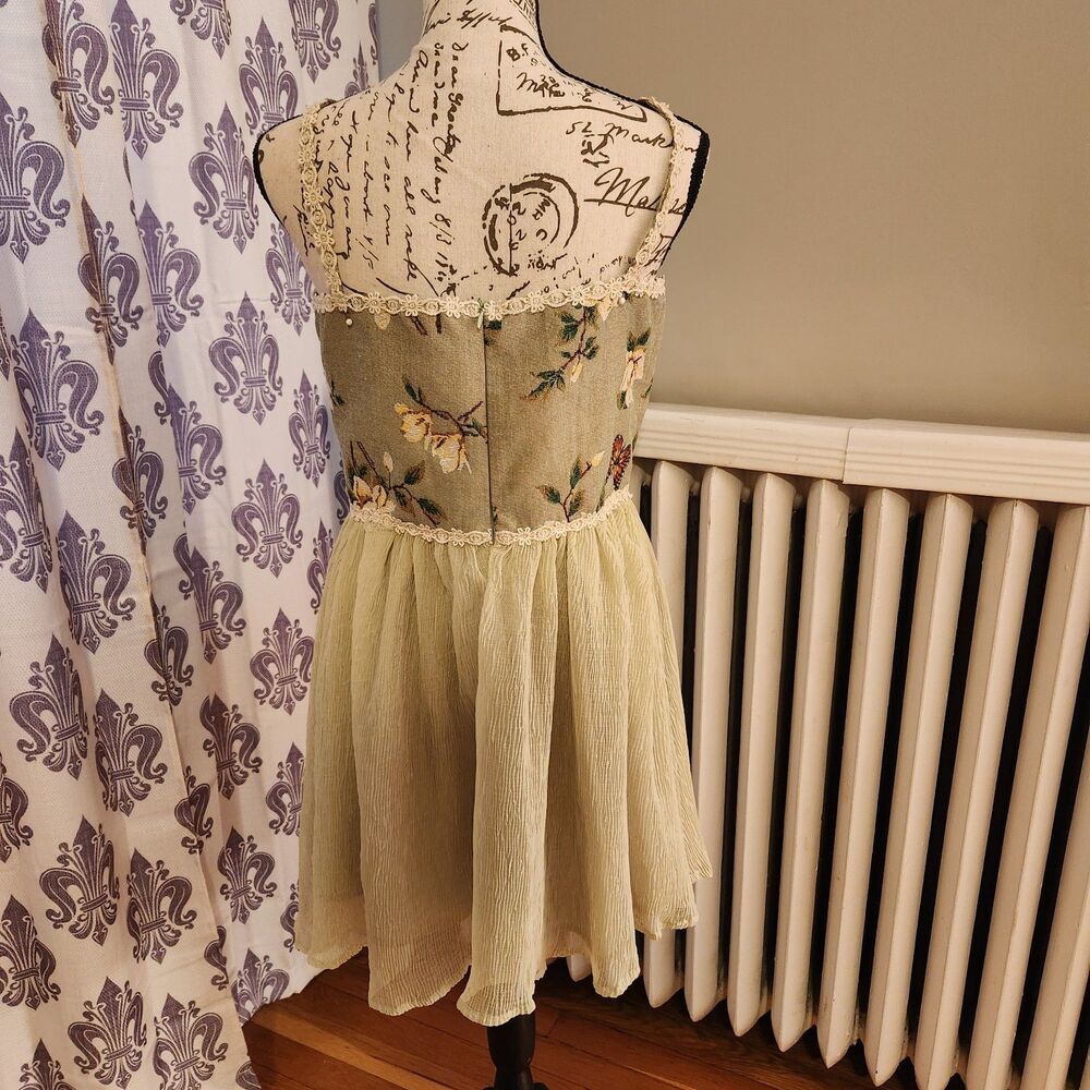 Cider Green Floral Tapestry Butterfly Corset Dress, Flowy Skirt, Fairycore Sz L - Picture 3 of 13
